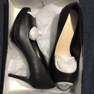 Nine West black pumps